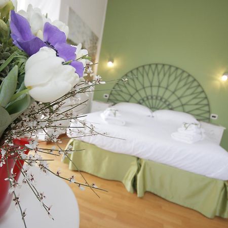 Bergamo Sottosopra Hotel ภายนอก รูปภาพ